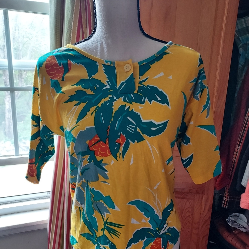 Calypso Bermuda summer shorts and top